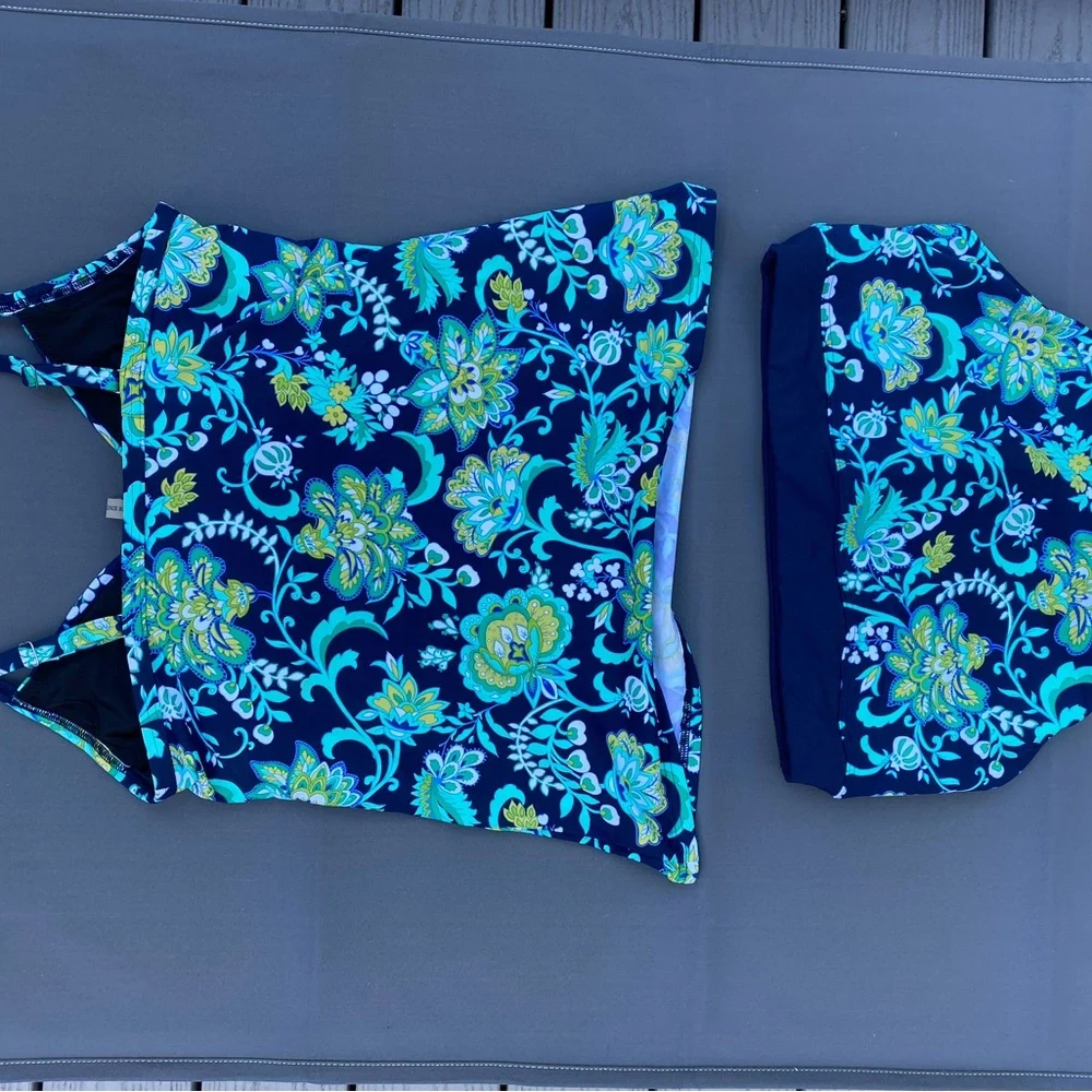 Lands' End Blue and Green Swimwear - Picture 5 of 5